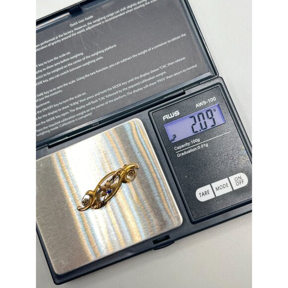 Antique 9kt 375 Gold Floral Brooch with Blue Gemstone Accent Bar Pin - Picture 9 of 9